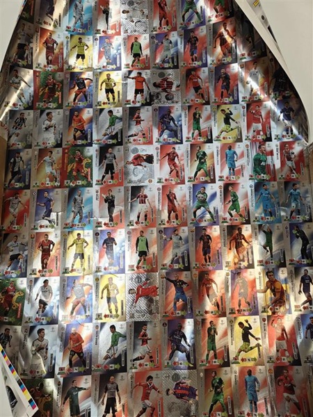 Panini Adrenalyn XL: Uncut Sheet